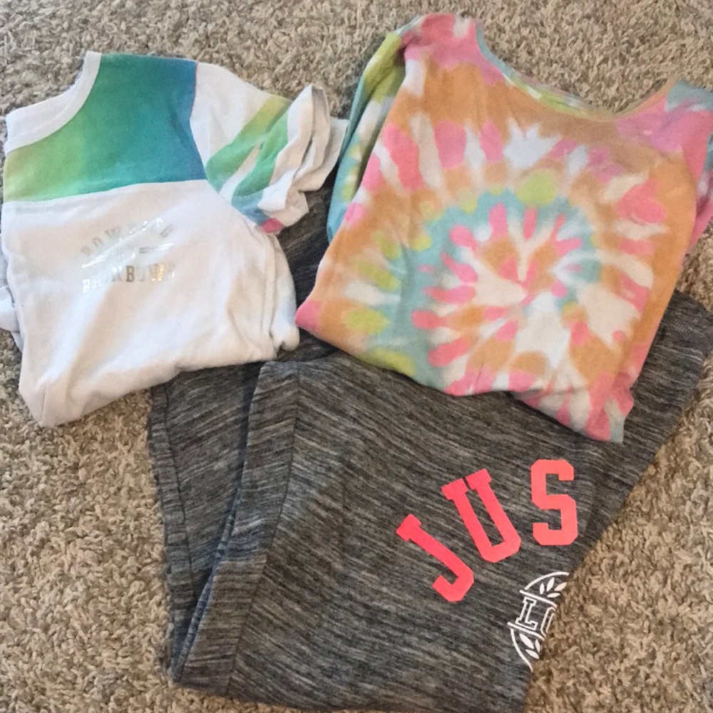 Colorful bundle! Justice joggers with 2 tops